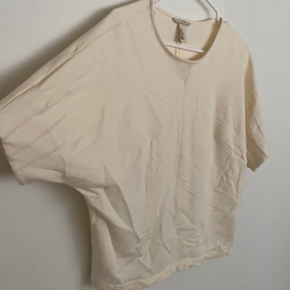 NWOT H&M cream short sleeve top